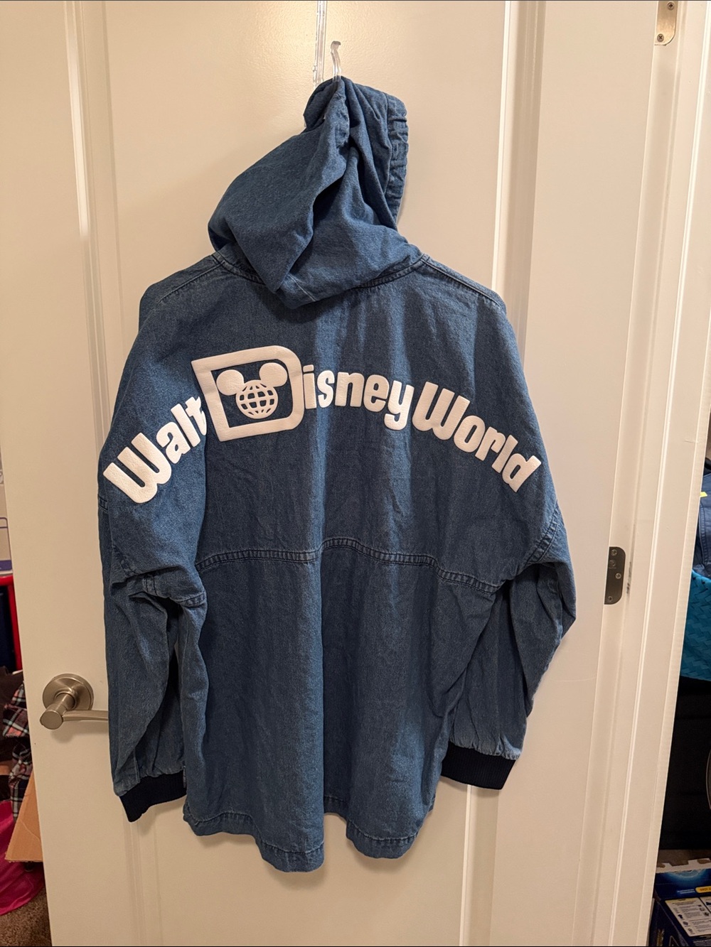 Walt Disney World Blue Heather Denim Hooded Spirit Jersey Pull Over. Sz Med.